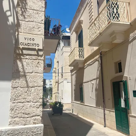 Juli's House بيت للعطل *